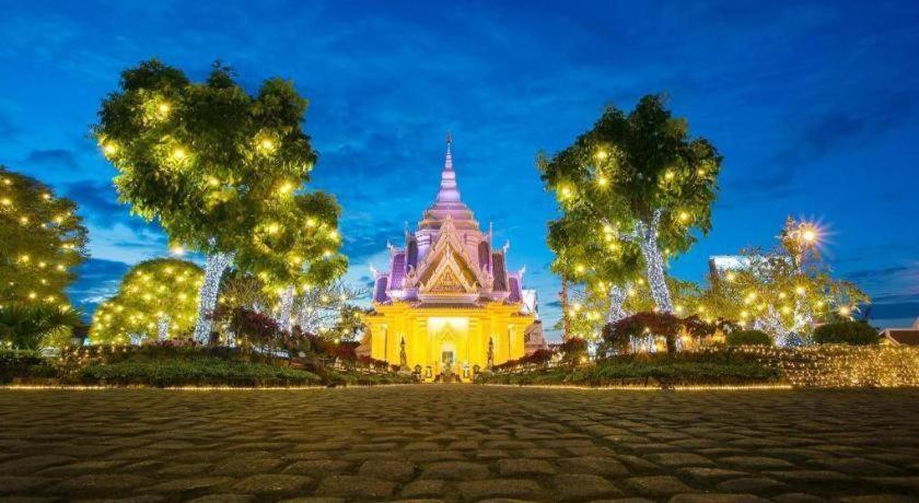 The Impress Khonkaen Hotel Khon Kaen Zewnętrze zdjęcie